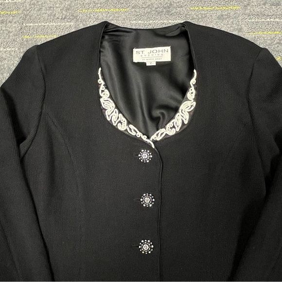 ST. JOHN Evening Santana Knit Blazer Jacket Black Wool Embroidered Beaded Size 2 - Picture 4 of 16